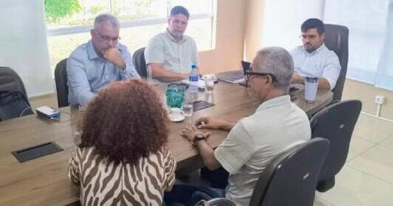 APPI/APLB E PREFEITURA DE ILHÉUS DISCUTEM DIREITOS E BENEFÍCIOS DE PROFESSORES CONTRATADOS