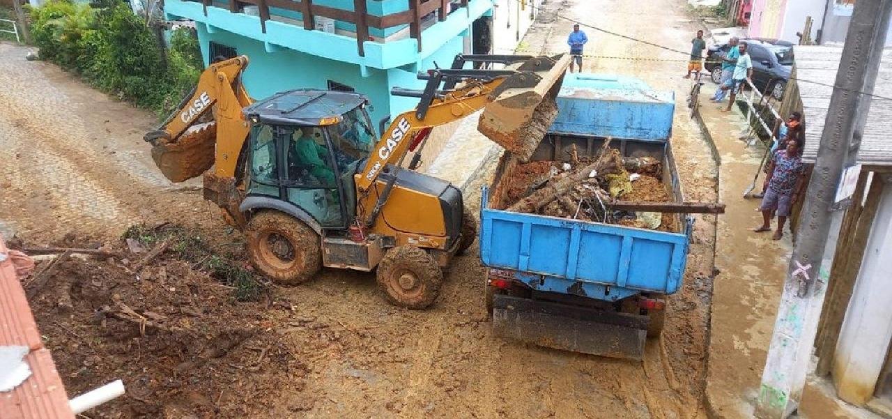 CHUVA CAUSA ESTRAGOS EM ITACARÉ 
