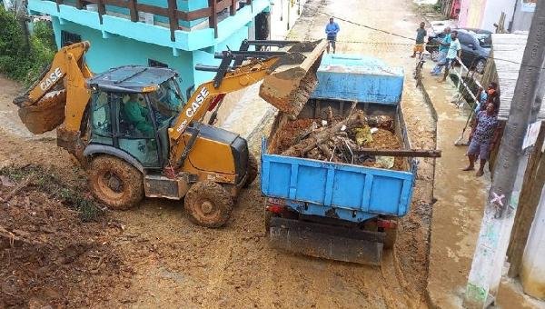 CHUVA CAUSA ESTRAGOS EM ITACARÉ 