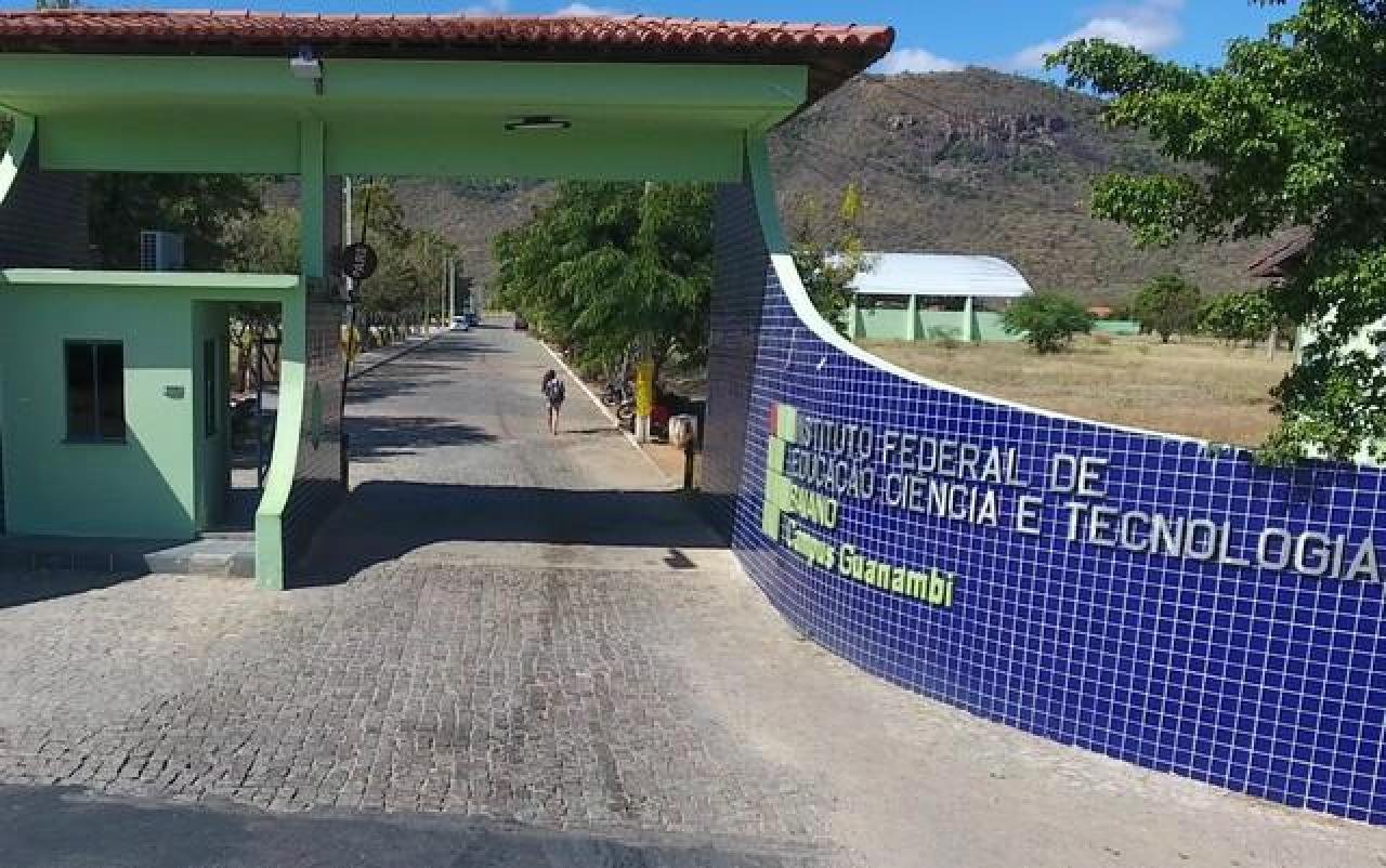 IF BAIANO DIVULGA CONCURSO COM 72 VAGAS PARA DOCENTES E TÉCNICOS IF BAIANO DIVULGA CONCURSO COM 72 VAGAS PARA DOCENTES E TÉCNICOS