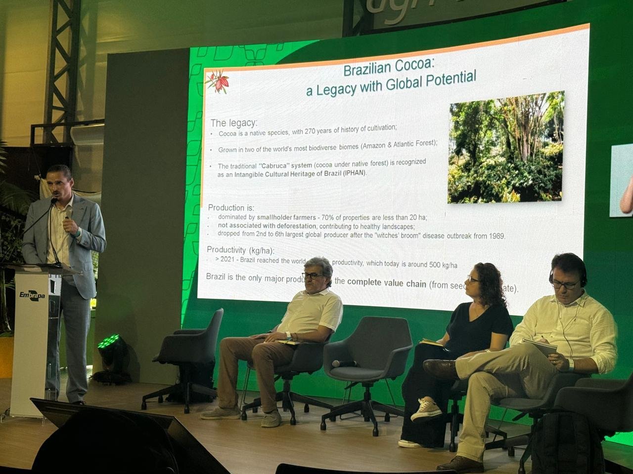 UESC TEM PAPEL DE DESTAQUE EM DOCUMENTO SOBRE O CULTIVO SUSTENTÁVEL DO CACAU APRESENTADO NA COP30