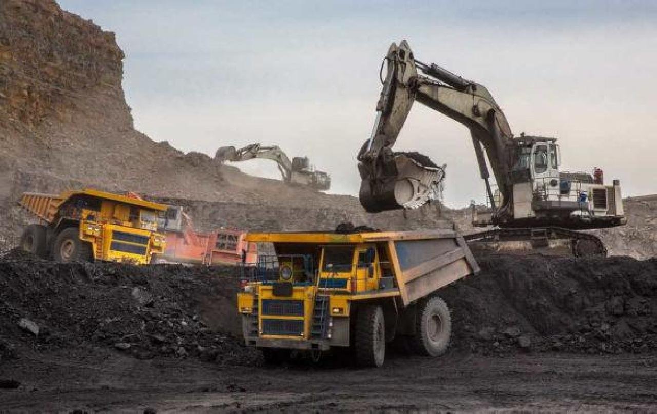GOVERNO LICITA PRIMEIRO PROJETO DE MINERAÇÃO GOVERNO LICITA PRIMEIRO PROJETO DE MINERAÇÃO