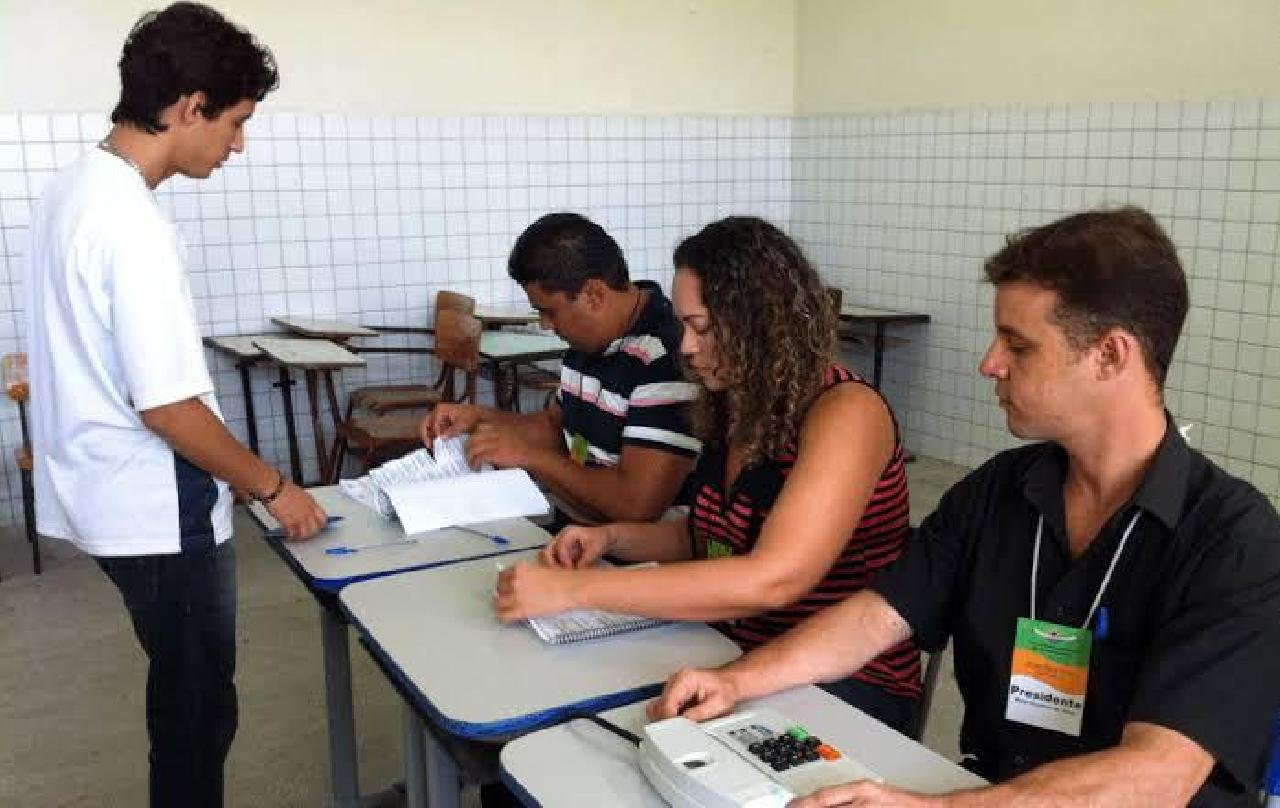 ELEIÇÕES 2020: COMEÇA O PRAZO PARA NOMEAÇÃO DE MESÁRIOS ELEIÇÕES 2020: COMEÇA O PRAZO PARA NOMEAÇÃO DE MESÁRIOS