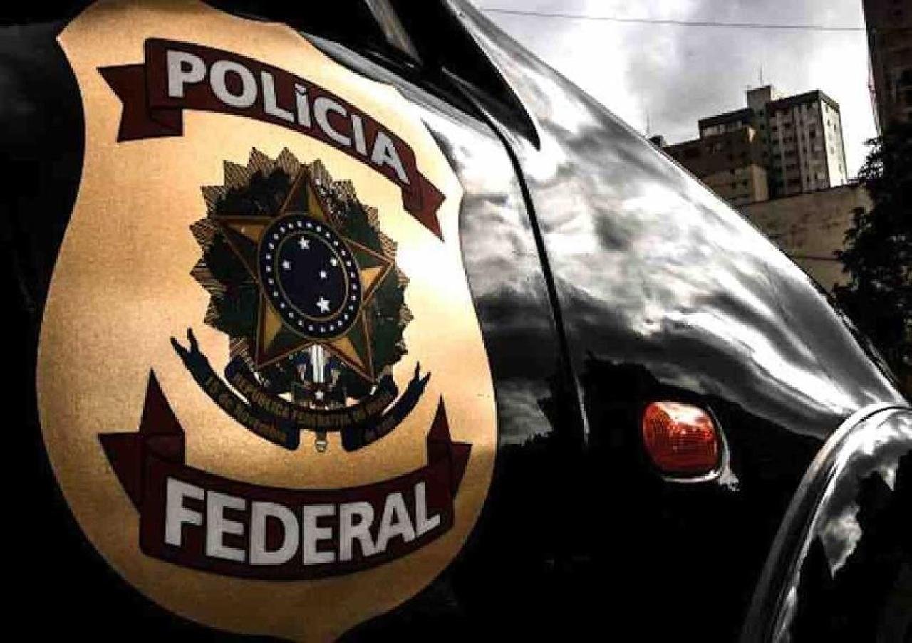 OPERAÇÃO DA PF CONTRA FRAUDES NO INSS CUMPRE MANDADOS DE PRISÃO NA BAHIA OPERAÇÃO DA PF CONTRA FRAUDES NO INSS CUMPRE MANDADOS DE PRISÃO NA BAHIA