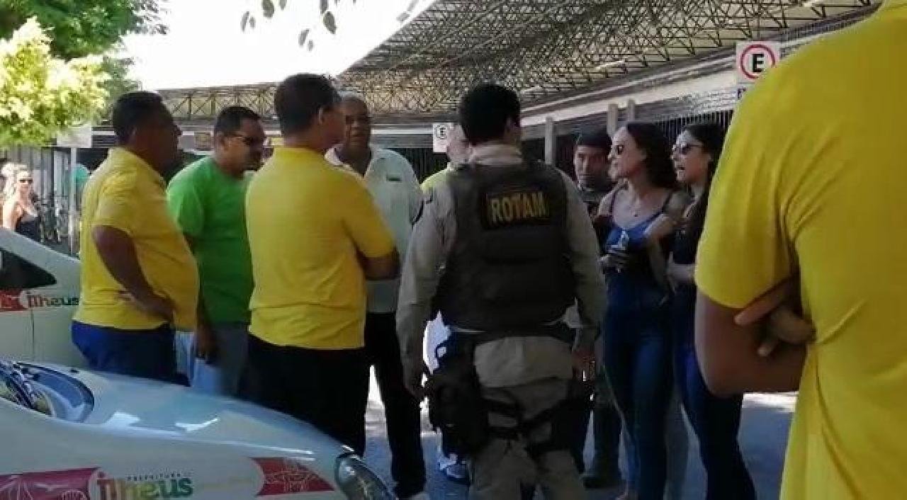 ILHÉUS: TAXISTA AGRIDE UBER NO AEROPORTO; PASSAGEIRA SOFRE AMEAÇA E REGISTRA VÍDEO