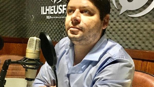 “É HORA DO GOVERNO INJETAR DINHEIRO NA ECONOMIA”, AFIRMA MÉDICO AO DEFENDER ISOLAMENTO SOCIAL 