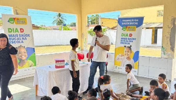 DIA MUNDIAL DA SAÚDE BUCAL É CELEBRADO COM MOBILIZAÇÃO EDUCATIVA EM ESCOLA DE ILHÉUS