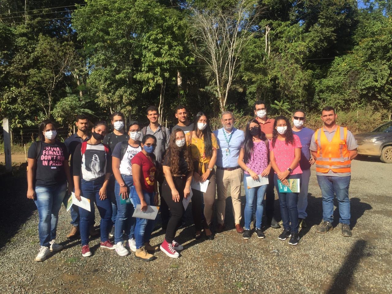 CVR COSTA DO CACAU DISTRIBUI MUDAS DURANTE FÓRUM INTERNACIONAL DE ESG EM ILHÉUS 