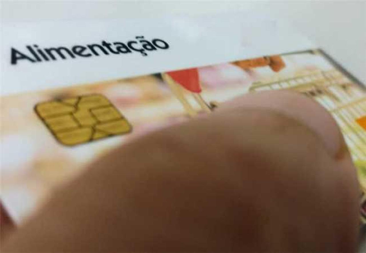 ANTECIPAÇÃO DO TICKET ALIMENTAÇÃO VAI INJETAR 1,5 MILHÃO NA ECONOMIA DE ILHÉUS ANTECIPAÇÃO DO TICKET ALIMENTAÇÃO VAI INJETAR 1,5 MILHÃO NA ECONOMIA DE ILHÉUS