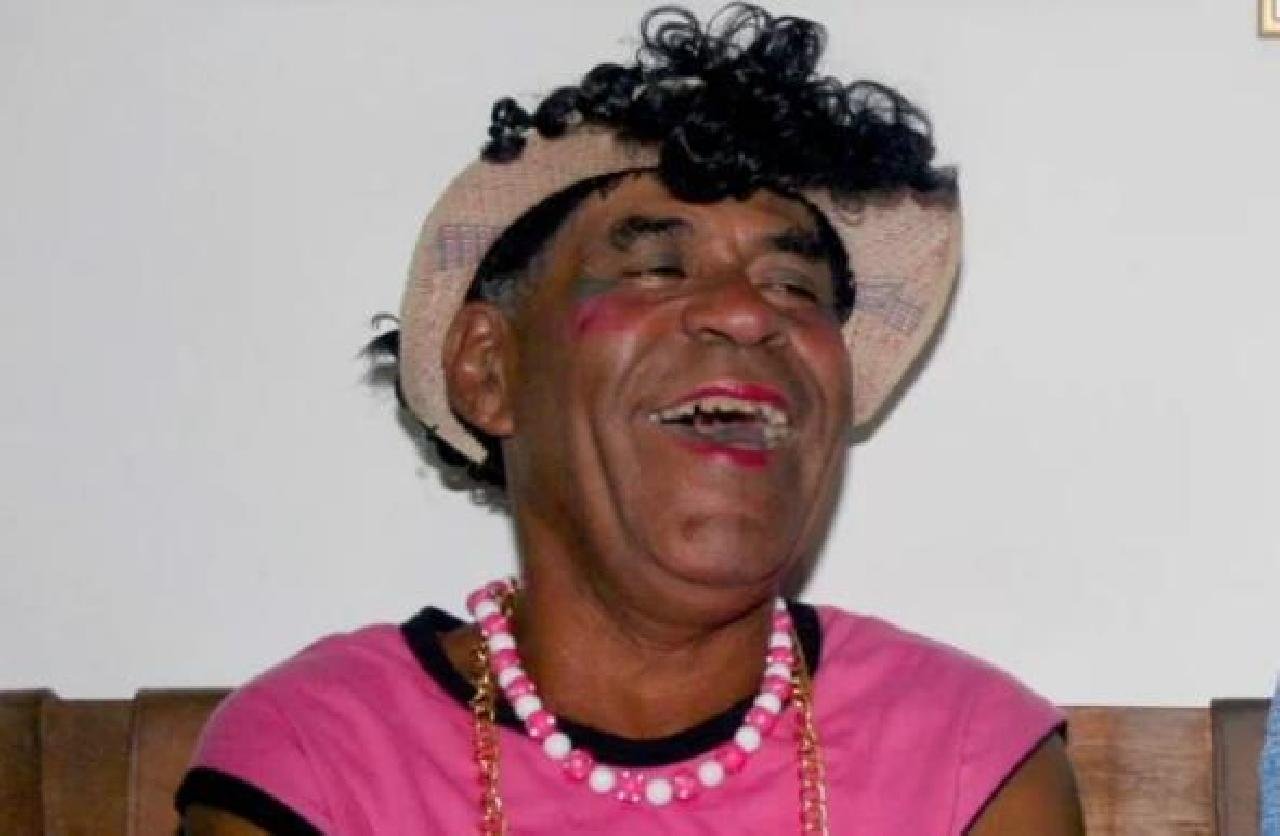 ILHÉUS RECORDA OS 13 ANOS SEM CHUVINHA, UM SÍMBOLO DE ALEGRIA E SIMPLICIDADE ILHÉUS RECORDA OS 13 ANOS SEM CHUVINHA, UM SÍMBOLO DE ALEGRIA E SIMPLICIDADE