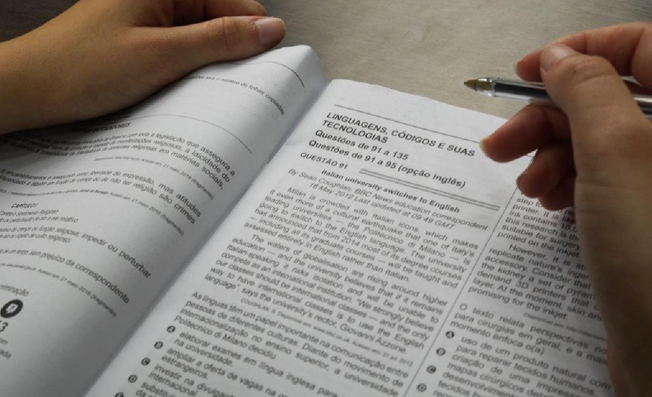 ENEM: CANDIDATOS SEM ISENÇÃO TÊM ATÉ QUINTA-FEIRA APRA PAGAR INSCRIÇÃO ENEM: CANDIDATOS SEM ISENÇÃO TÊM ATÉ QUINTA-FEIRA APRA PAGAR INSCRIÇÃO