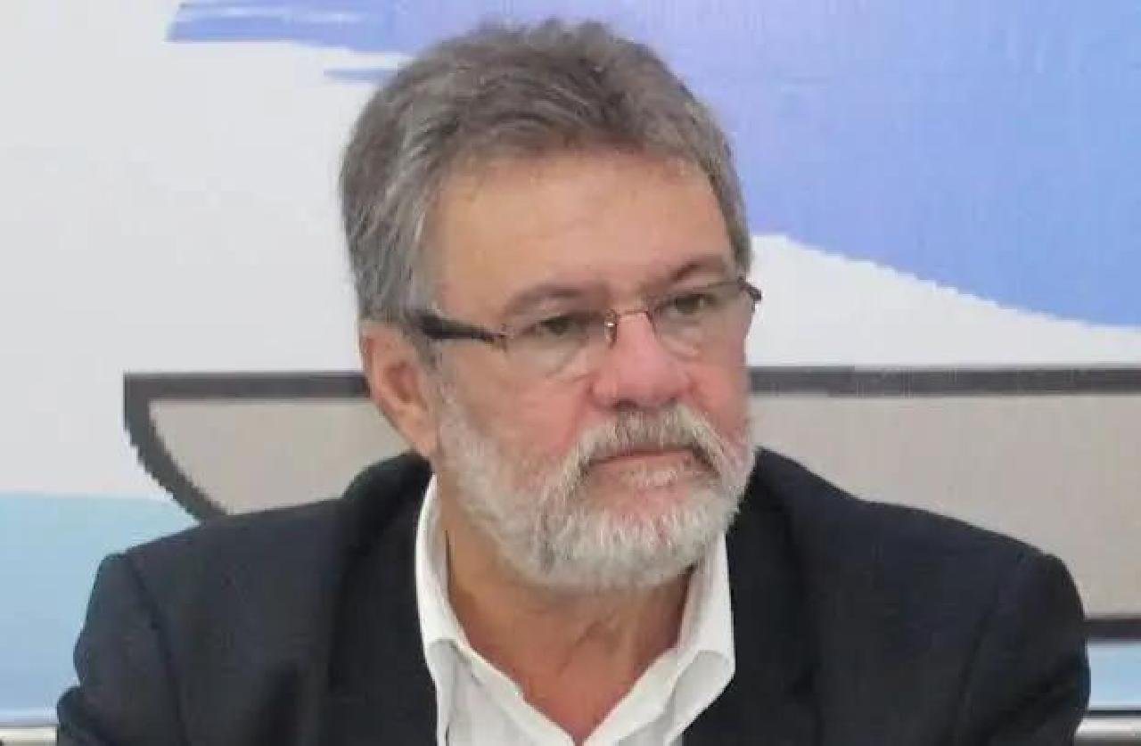 POSSÍVEIS MANOBRAS AMEAÇAM DESENVOLVIMENTO DA REGIÃO SUL, ALERTA ISAAC ALBAGLI POSSÍVEIS MANOBRAS AMEAÇAM DESENVOLVIMENTO DA REGIÃO SUL, ALERTA ISAAC ALBAGLI