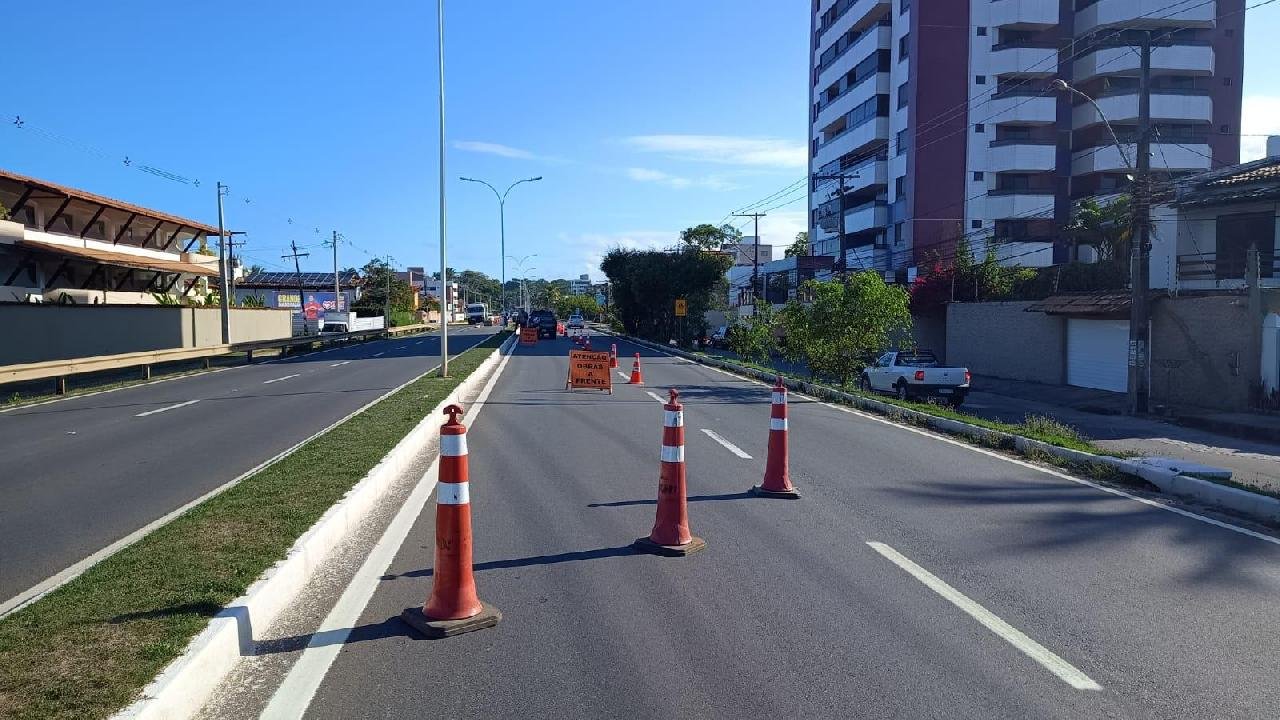 APÓS ACIDENTE, SINALIZAÇÃO É REFORÇADA NA BA-001 APÓS ACIDENTE, SINALIZAÇÃO É REFORÇADA NA BA-001