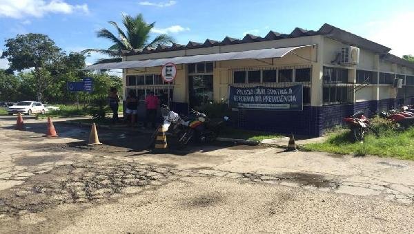 IDOSO DE 75 ANOS É PRESO AO SE MASTURBAR EM FRENTE A CRIANÇA DE 10 ANOS 