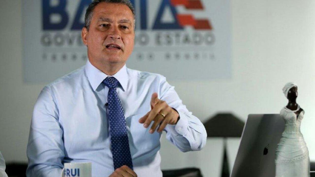 CONCURSO DA PM: AMAB REPUDIA DECLARAÇÕES DE RUI COSTA E DEFENDE RESPEITO ÀS INSTITUIÇÕES CONCURSO DA PM: AMAB REPUDIA DECLARAÇÕES DE RUI COSTA E DEFENDE RESPEITO ÀS INSTITUIÇÕES