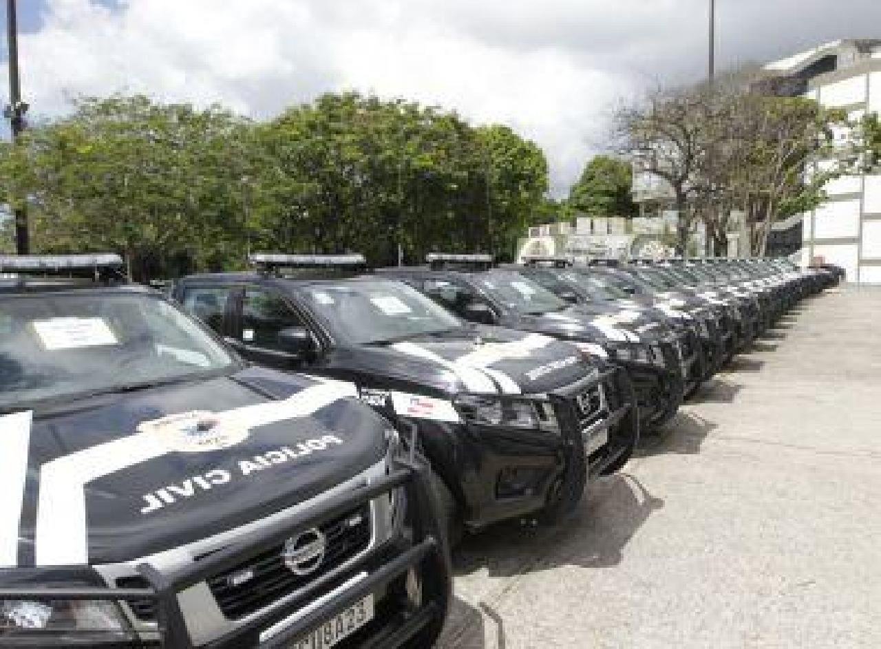 RUI COSTA ENTREGA 60 NOVAS VIATURAS PARA ATENDER 39 MUNICÍPIOS BAIANOS RUI COSTA ENTREGA 60 NOVAS VIATURAS PARA ATENDER 39 MUNICÍPIOS BAIANOS