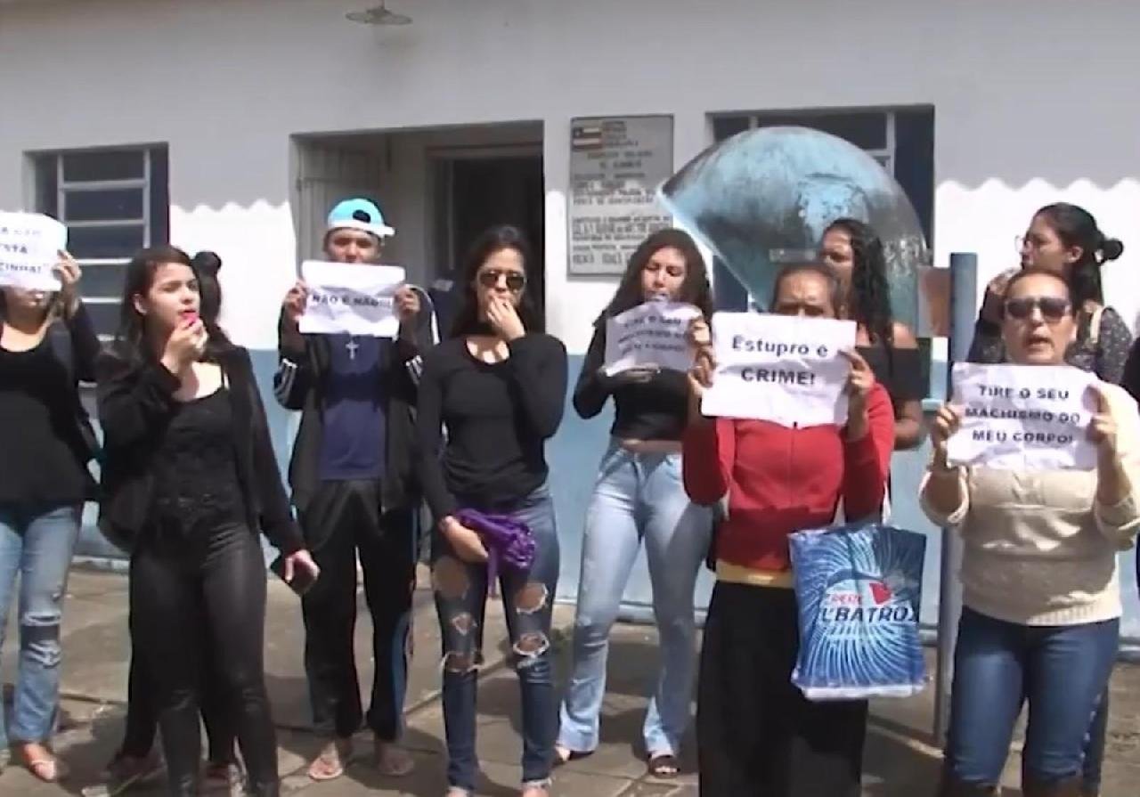 SUSPEITO DE ESTUPRAR JOVEM EM CARONA É PRESO APÓS 04 MESES SUSPEITO DE ESTUPRAR JOVEM EM CARONA É PRESO APÓS 04 MESES