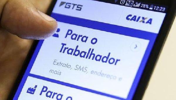 TERMINA AMANHÃ (31) PRAZO PARA SAQUE IMEDIATO DE ATÉ R$ 998 DO FGTS