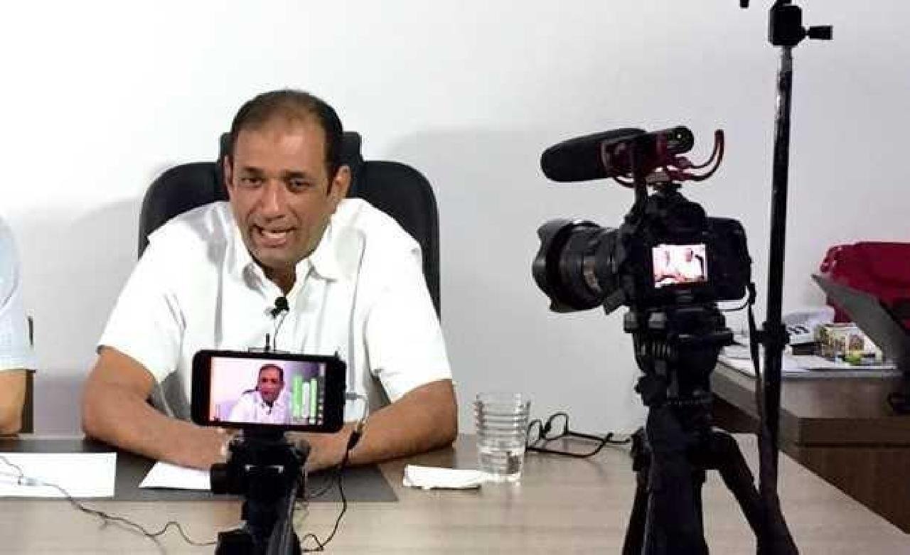 PREFEITO FALA SOBRE SAÚDE EM BATE-PAPO AO VIVO NAS REDES SOCIAIS PREFEITO FALA SOBRE SAÚDE EM BATE-PAPO AO VIVO NAS REDES SOCIAIS