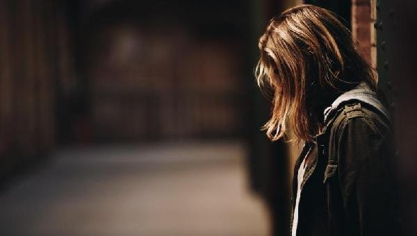 ISOLAMENTO SOCIAL CAUSOU CRISES DE ANSIEDADE E DEPRESSÃO EM 38,9% DOS BAIANOS, DIZ PESQUISA