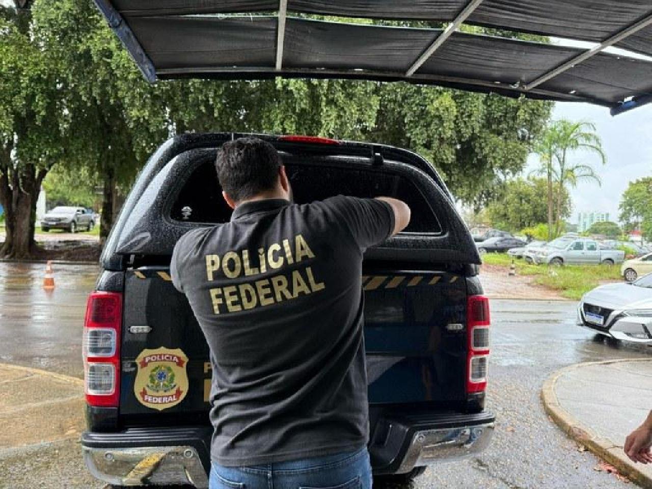 POLÍCIA FEDERAL CUMPRE TRÊS MANDADOS DE BUSCA E APREENSÃO DURANTE OPERAÇÃO CONTRA CONTRABANDO DE CIGARROS ELETRÔNICOS EM ILHÉUS