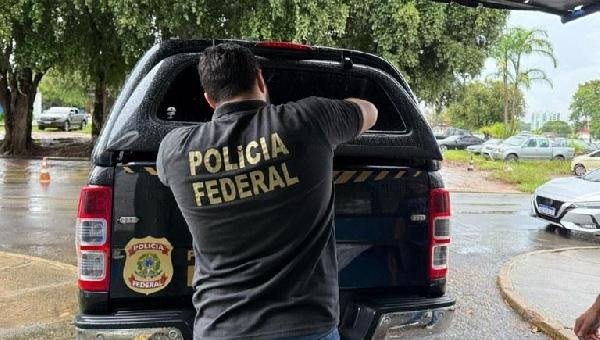 POLÍCIA FEDERAL CUMPRE TRÊS MANDADOS DE BUSCA E APREENSÃO DURANTE OPERAÇÃO CONTRA CONTRABANDO DE CIGARROS ELETRÔNICOS EM ILHÉUS