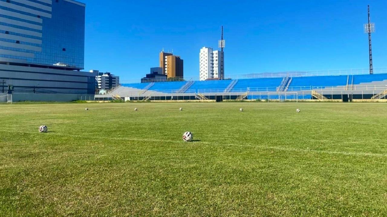ESTÁDIO MÁRIO PESSOA PASSA POR VISTORIA E AGUARDA PARECER DA FEDERAÇÃO BAHIANA DE FUTEBOL