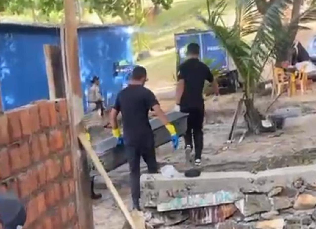 CORPO É ENCONTRADO NAS PEDRAS DA PRAIA DO MORRO DO PERNAMBUCO, EM ILHÉUS