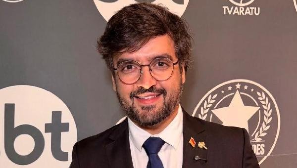 VALDERICO JUNIOR RECEBE PRÊMIO PERSONALIDADES DA TV ARATU POR TRABALHO À FRENTE DE ILHÉUS