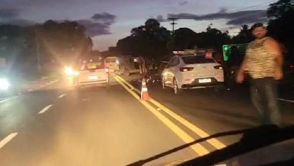 UMA PESSOA MORREU APÓS UM GRAVE ACIDENTE NA BR-415, ENTRE ILHÉUS E ITABUNA