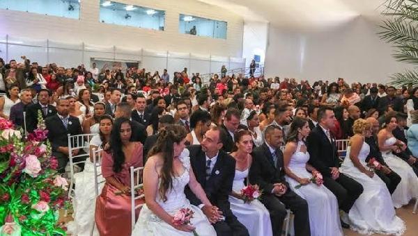 ILHÉUS: CASAMENTO COMUNITÁRIO “UNIÃO QUE TRANSFORMA” CELEBRA A OFICIALIZAÇÃO DE 35 CASAIS 