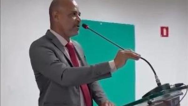 “A POLÍTICA SE FAZ COM VOTO E DIÁLOGO”, DIZ CÉSAR PORTO AO COBRAR POSICIONAMENTO DO PREFEITO VALDERICO JÚNIOR EM ILHÉUS