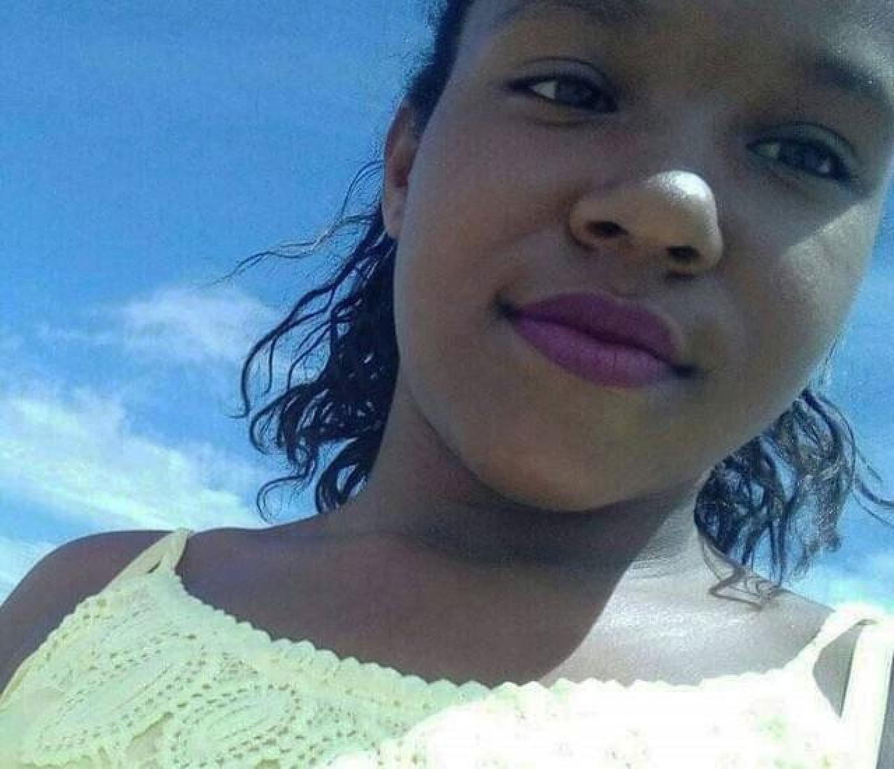 MENINA DE 12 ANOS É PICADA POR COBRA E MORRE APÓS SER LIBERADA DE HOSPITAL EM CAMACAN
