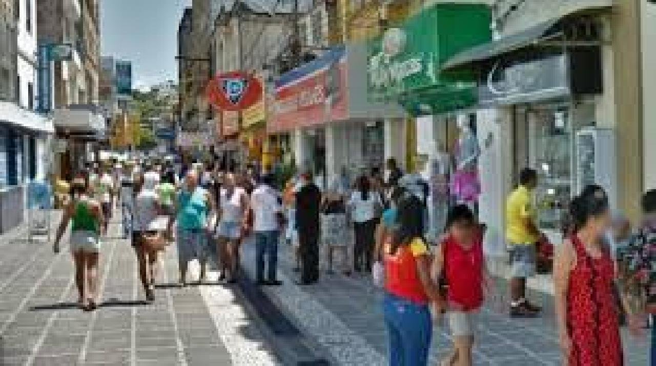 COMÉRCIO DE ILHÉUS PROJETA CRESCIMENTO NAS VENDAS PARA O DIA DOS PAIS E TEM HORÁRIO DE FUNCIONAMENTO AMPLIADO