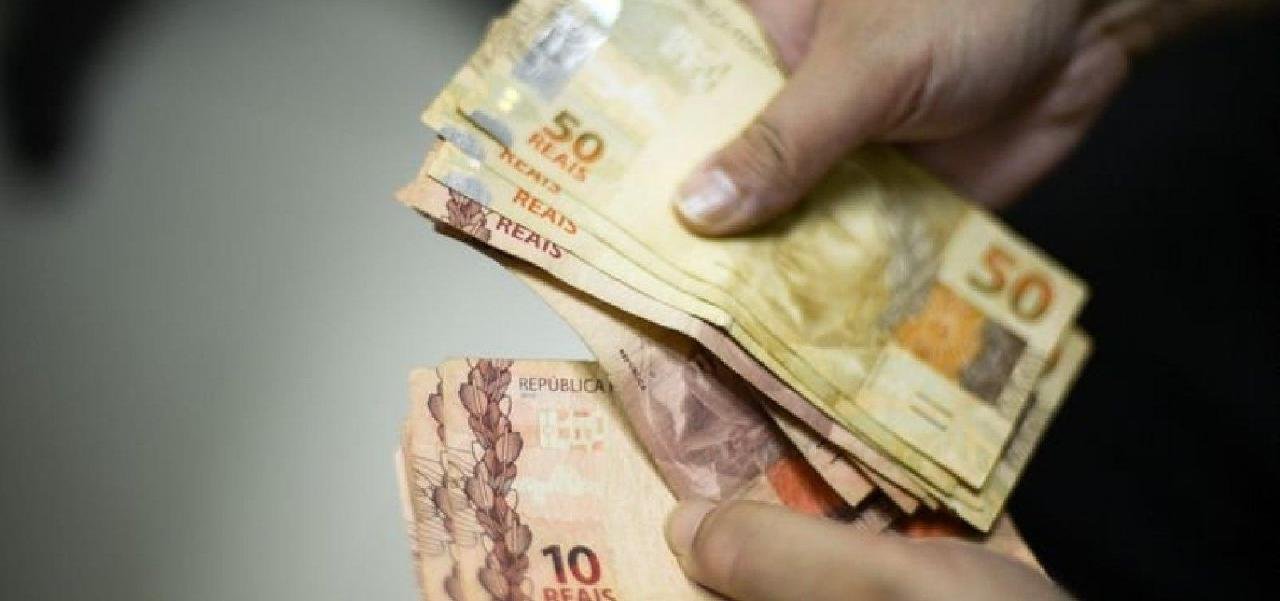 BANCOS OFERECEM DESCONTOS DE ATÉ 90% EM RENEGOCIAÇÃO DE DÍVIDAS BANCOS OFERECEM DESCONTOS DE ATÉ 90% EM RENEGOCIAÇÃO DE DÍVIDAS