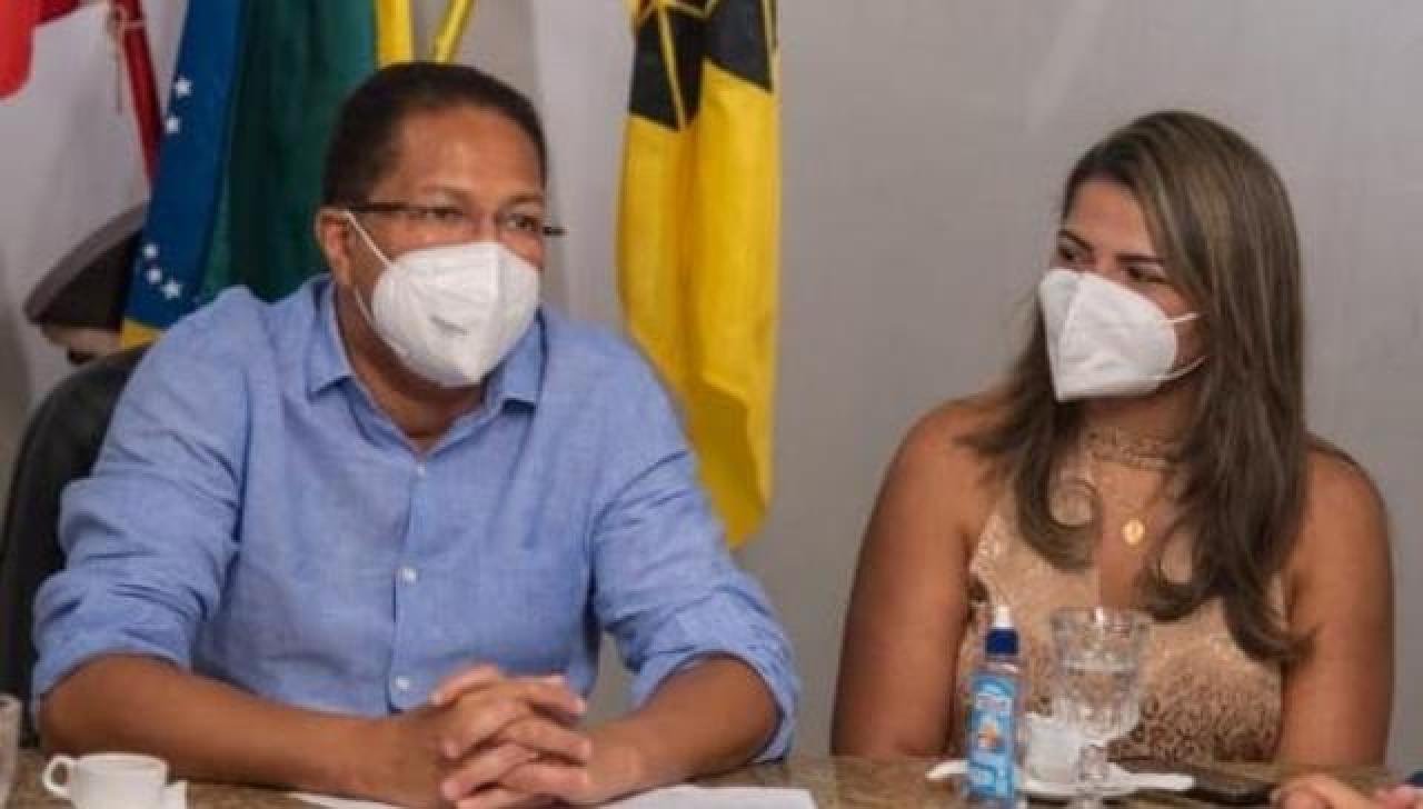 ANDREA CASTRO RETIRA CANDIDATURA A DEPUTADA ESTADUAL, CONFIRMA PREFEITO ANDREA CASTRO RETIRA CANDIDATURA A DEPUTADA ESTADUAL, CONFIRMA PREFEITO