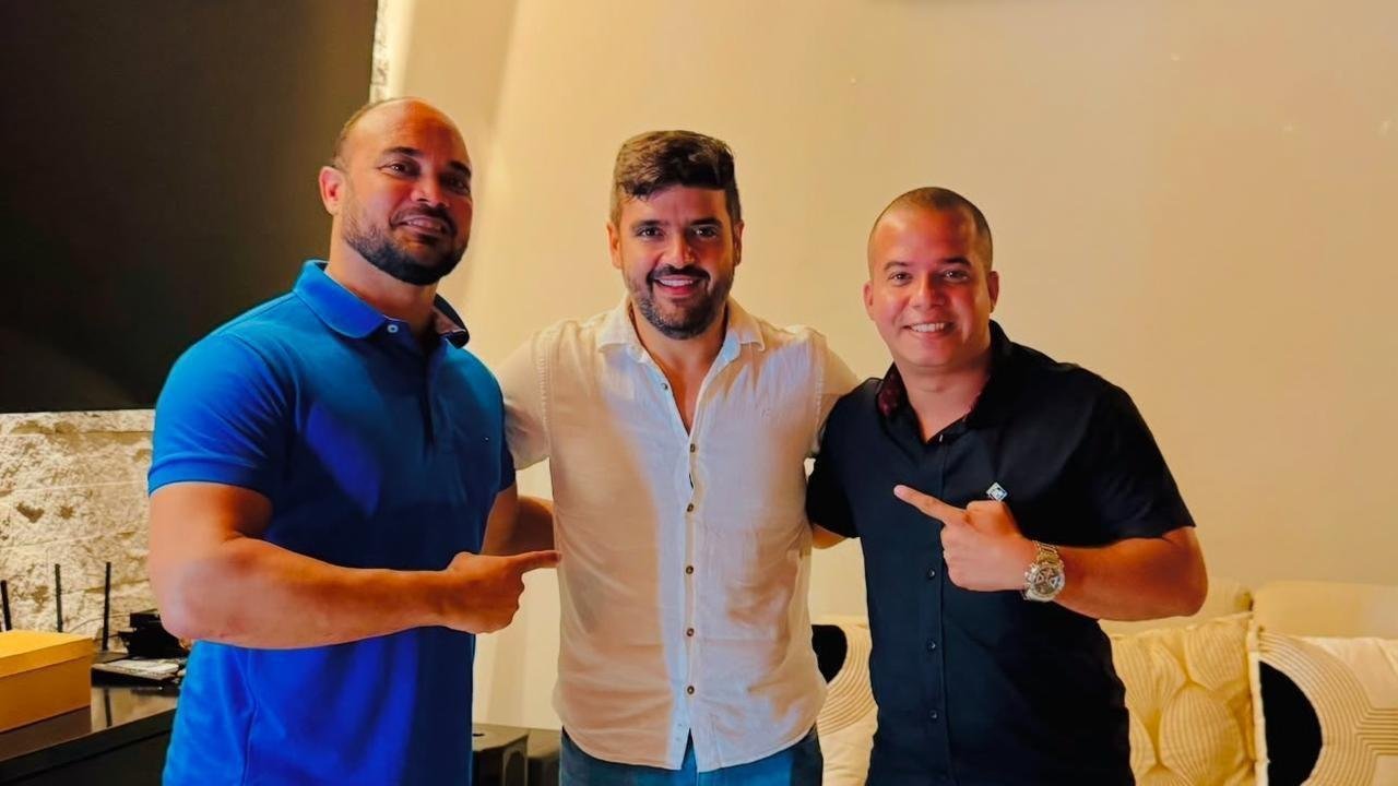 REAPROXIMAÇÃO POLÍTICA EM ILHÉUS: VALDERICO REFORÇA ALIANÇA COM PL REAPROXIMAÇÃO POLÍTICA EM ILHÉUS: VALDERICO REFORÇA ALIANÇA COM PL