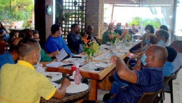 REUNIÃO DEBATE REGIME INTERNO DA CÂMARA ANTES DA PRIMEIRA SESSÃO DO ANO