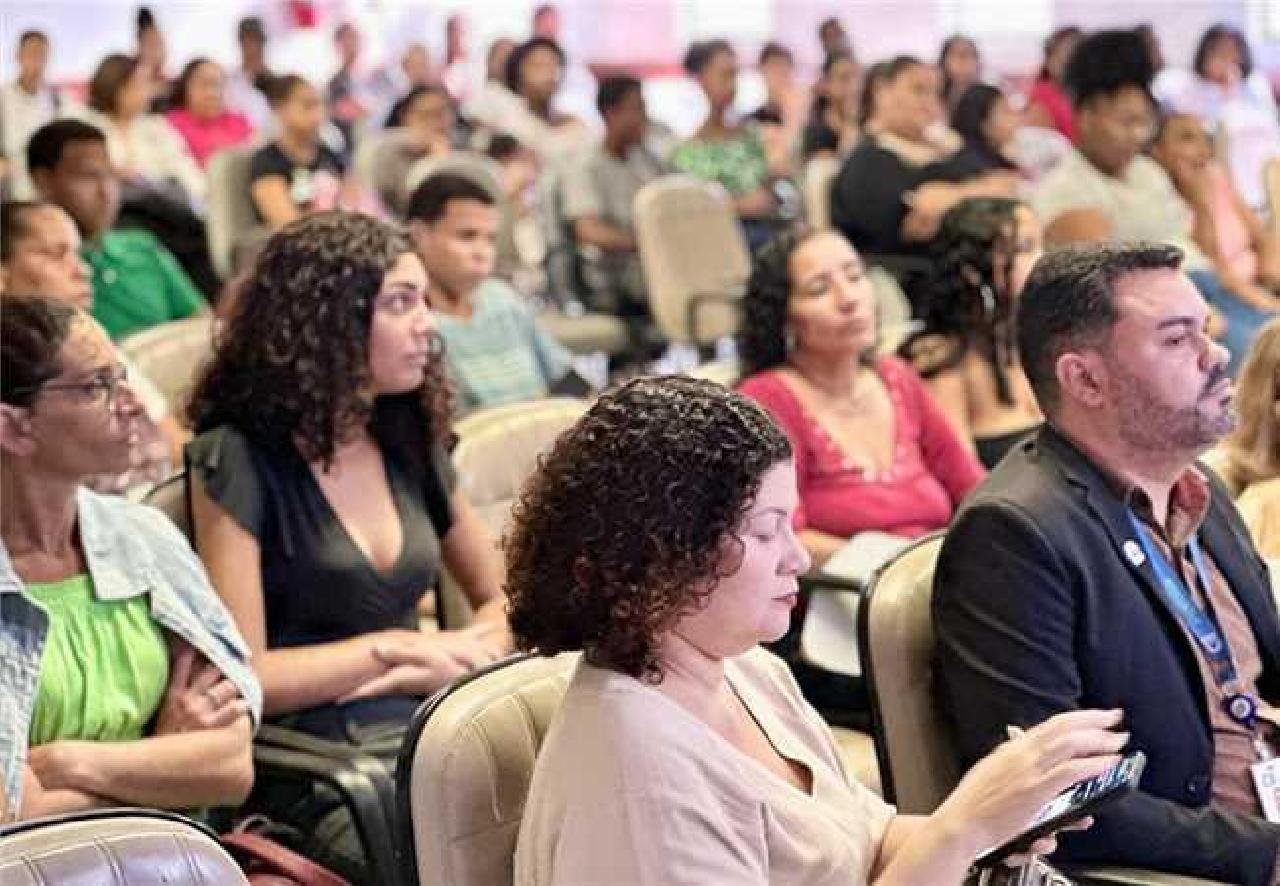 PROJETO JOVEM SOCIAL REALIZA AULA INAUGURAL DA 10ª TURMA EM ILHÉUS PROJETO JOVEM SOCIAL REALIZA AULA INAUGURAL DA 10ª TURMA EM ILHÉUS