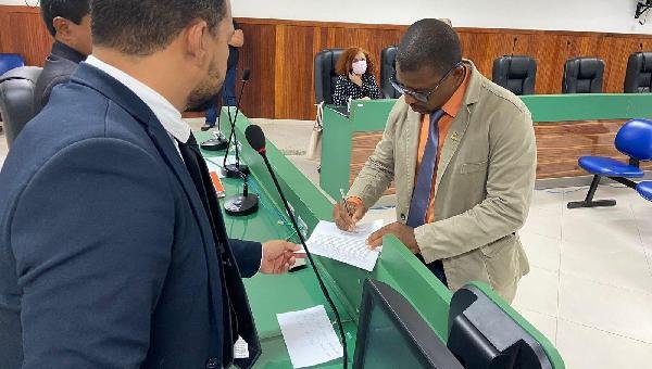 SÉRGIO DO AMPARO ASSUME MANDATO COMO VEREADOR SUPLENTE DO PODEMOS EM ILHÉUS 