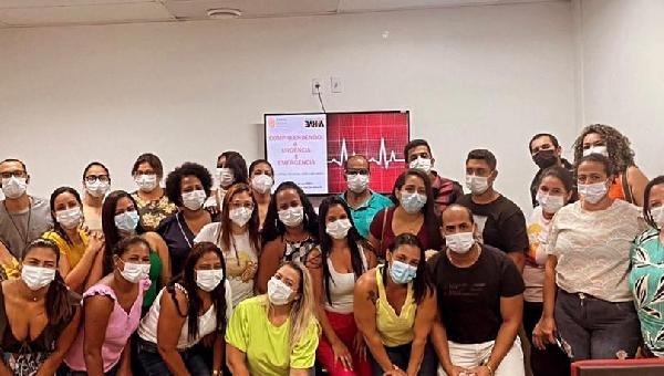 PROFISSIONAIS DE ENFERMAGEM  PASSAM POR APERFEIÇOAMENTO EM PRÁTICAS ASSISTENCIAIS NO HOSPITAL REGIONAL COSTA DO CACAU