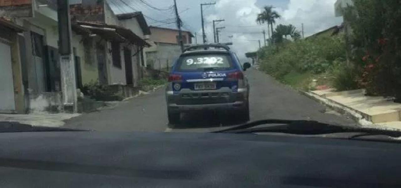POLÍCIA DETÉM REPÓRTERES DA VEJA DURANTE INVESTIGAÇÃO SOBRE MORTE DE MILICIANO NA BAHIA POLÍCIA DETÉM REPÓRTERES DA VEJA DURANTE INVESTIGAÇÃO SOBRE MORTE DE MILICIANO NA BAHIA