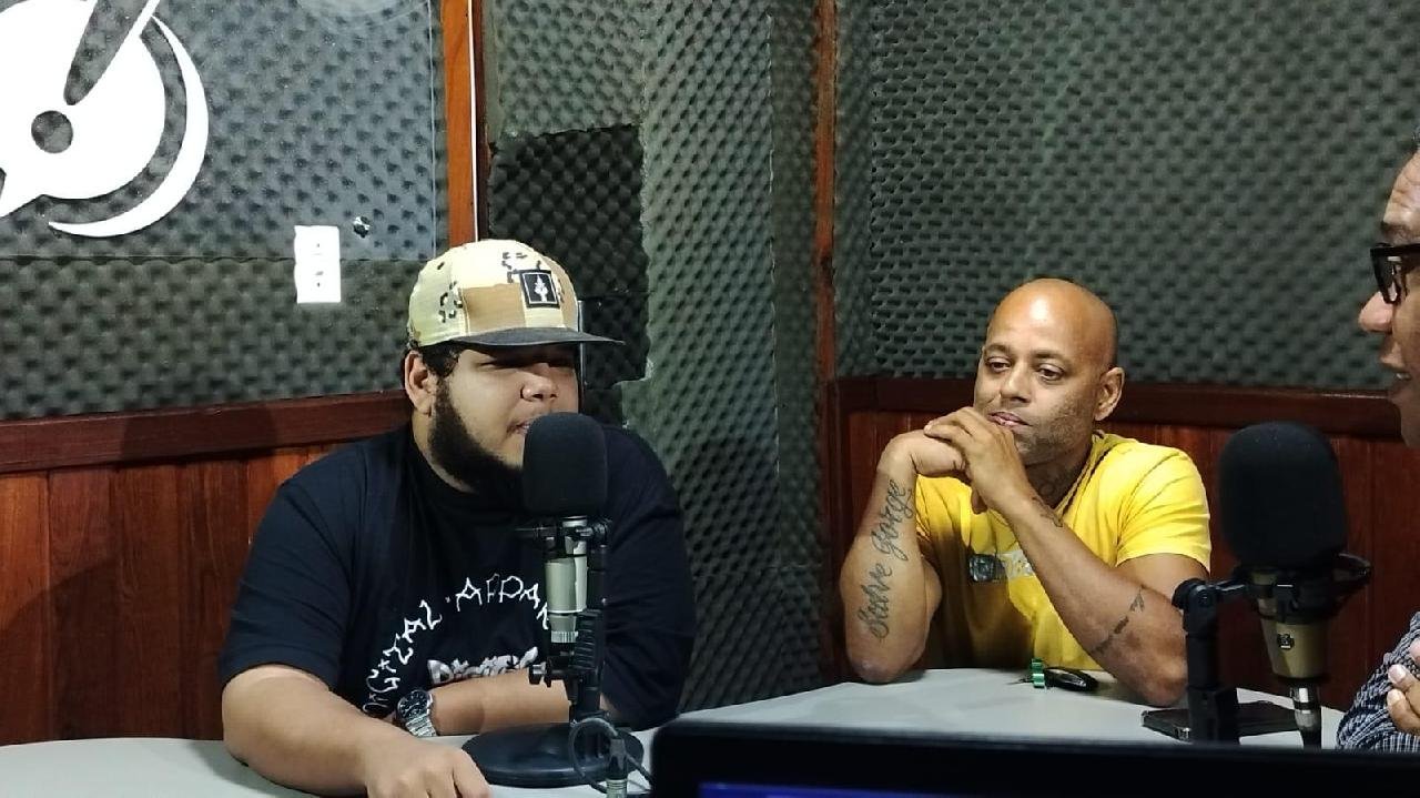 “A GENTE TENTA LEVAR A BATALHA PARA AS COMUNIDADES E FORMAR NOVOS MCS E PRODUTORES”, DIZ MC BILLY FAT SOBRE EVENTO EM ILHÉUS