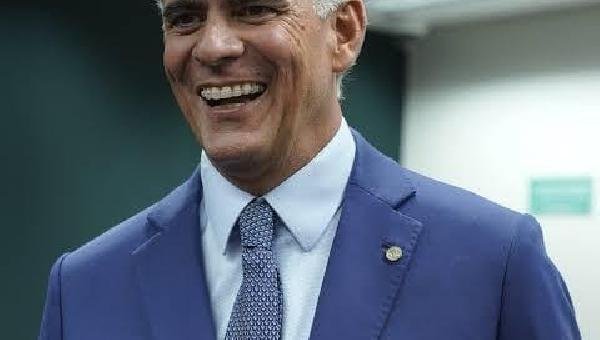 LEUR LOMANTO JUNIOR CHEGA A 107.729 VOTOS E É REELEITO DEPUTADO FEDERAL 