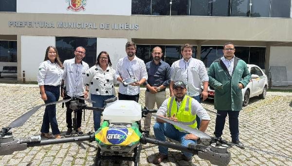 DRONE PULVERIZADOR PARA O COMBATE À DENGUE É TESTADO EM ILHÉUS  DRONE PULVERIZADOR PARA O COMBATE À DENGUE É TESTADO EM ILHÉUS