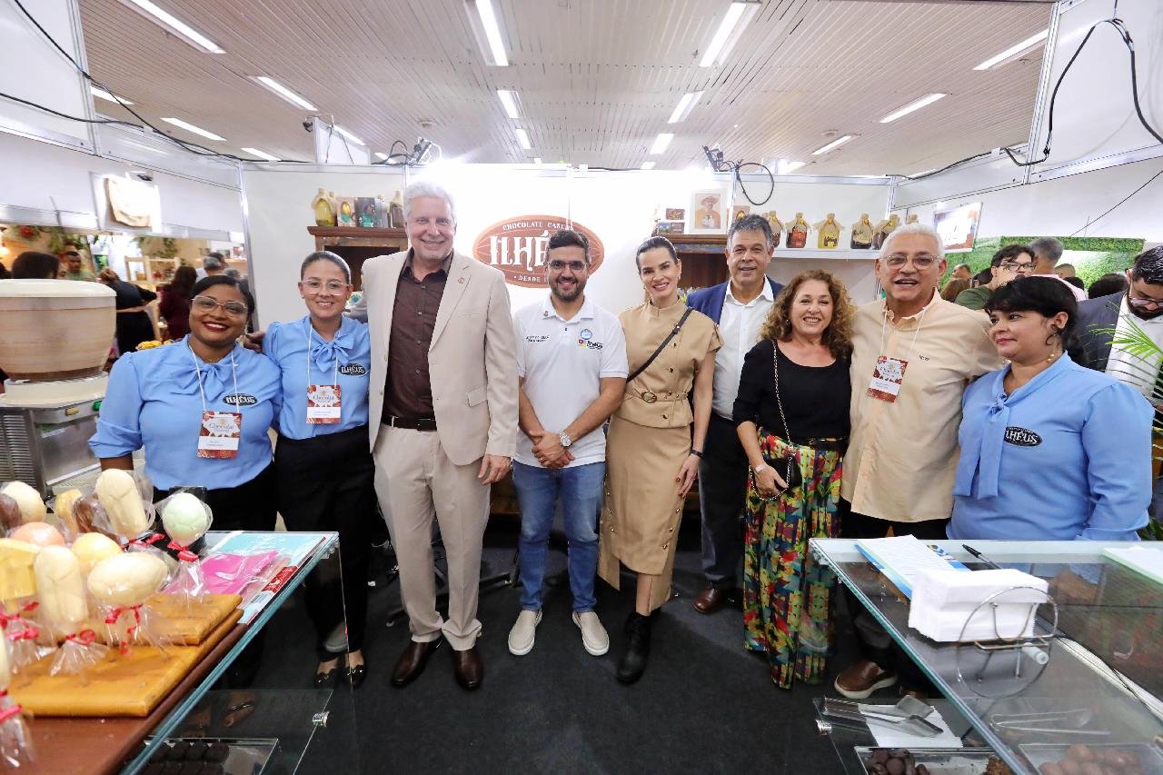 ILHÉUS DESTACA AGRICULTURA FAMILIAR E PRODUTOS NATURAIS NO FESTIVAL DO CHOCOLATE ILHÉUS DESTACA AGRICULTURA FAMILIAR E PRODUTOS NATURAIS NO FESTIVAL DO CHOCOLATE