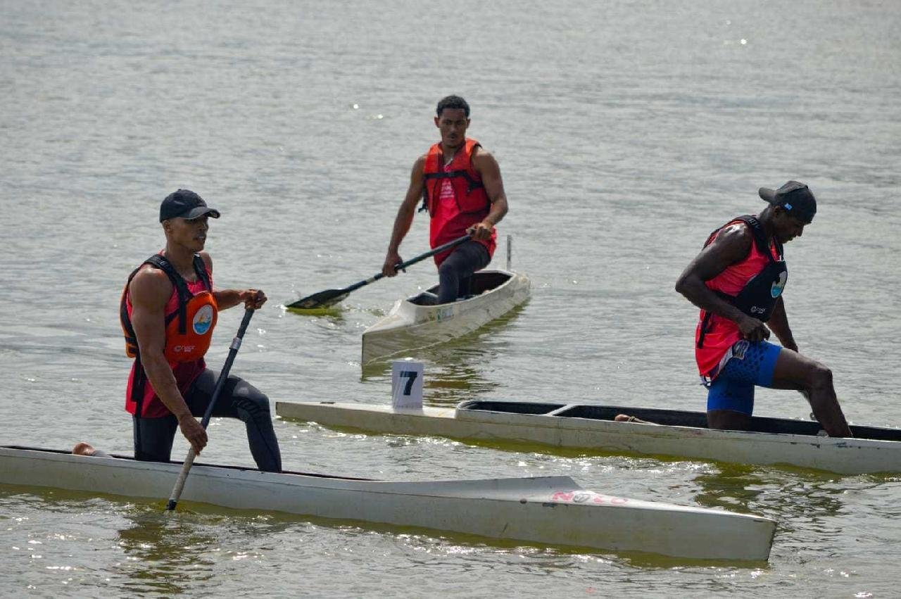 ILHÉUS SEDIA 9ª ETAPA BAIANA DE CANOAGEM; EVENTO REUNIU 120 ATLETAS NA ENSEADA DA SAPETINGA  