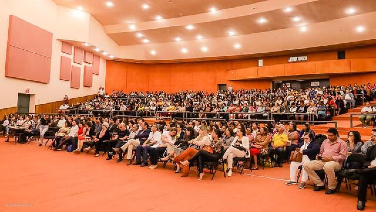 SEMINÁRIO DE ATENÇÃO PRIMÁRIA À SAÚDE DISCUTE DEMOCRACIA E POLÍTICAS PÚBLICAS