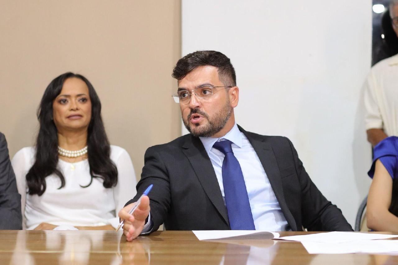MUNICÍPIO DE ILHÉUS DECRETA EMERGÊNCIA ADMINISTRATIVA MUNICÍPIO DE ILHÉUS DECRETA EMERGÊNCIA ADMINISTRATIVA