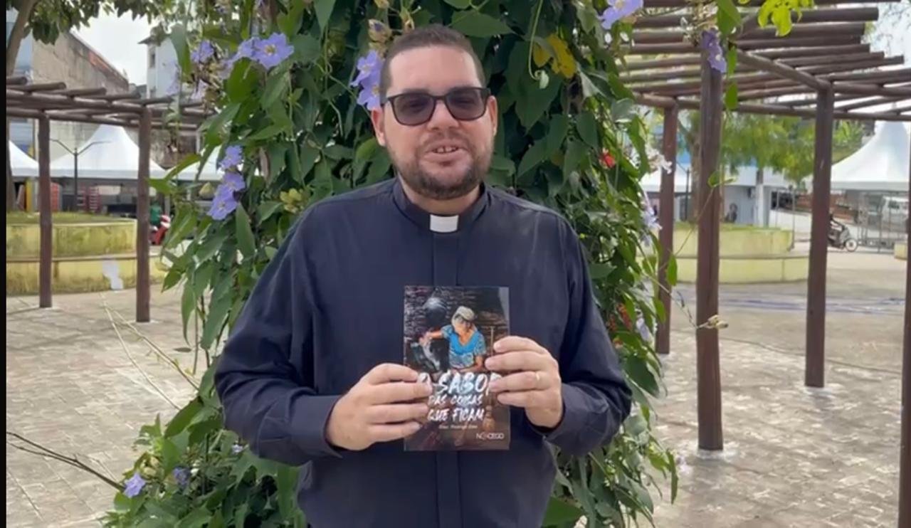 LIVRO O SABOR DAS COISAS QUE FICAM SERÁ LANÇADO NA ACADEMIA DE LETRAS EM ILHÉUS